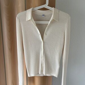 Uniqlo Cream Ribbed Knit Sweater